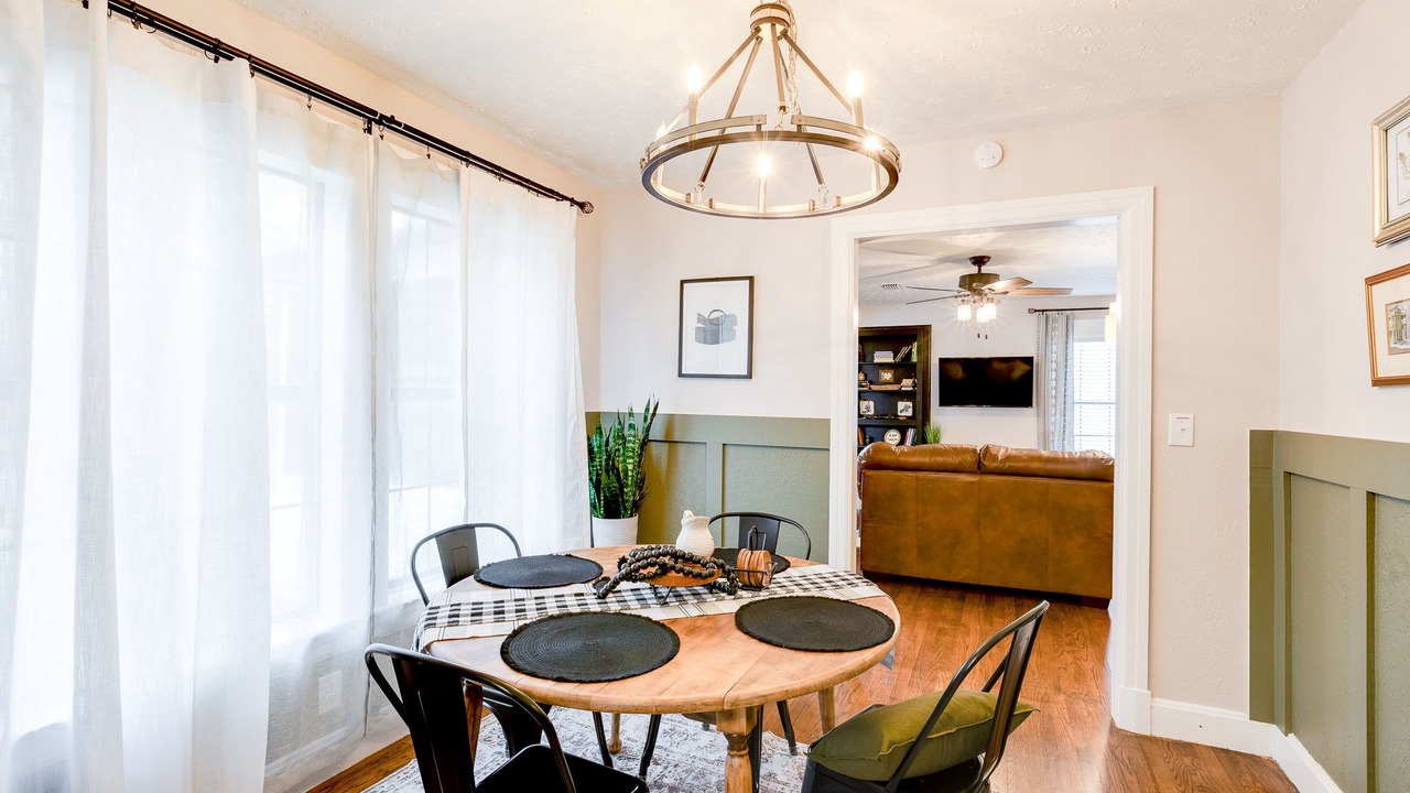 Photo of Livingroom in Laurel