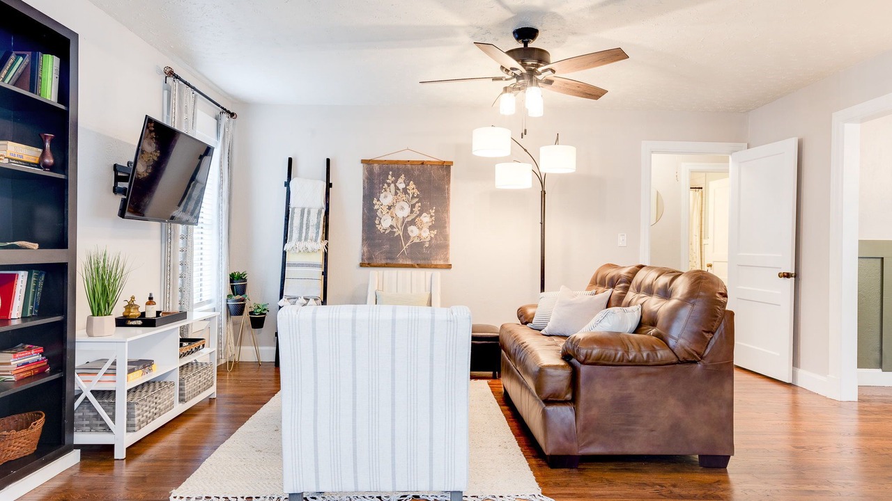 Photo of Livingroom in Laurel