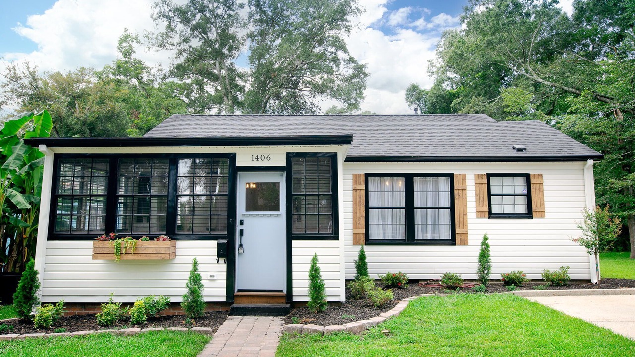 Photo of Outdoor in Laurel