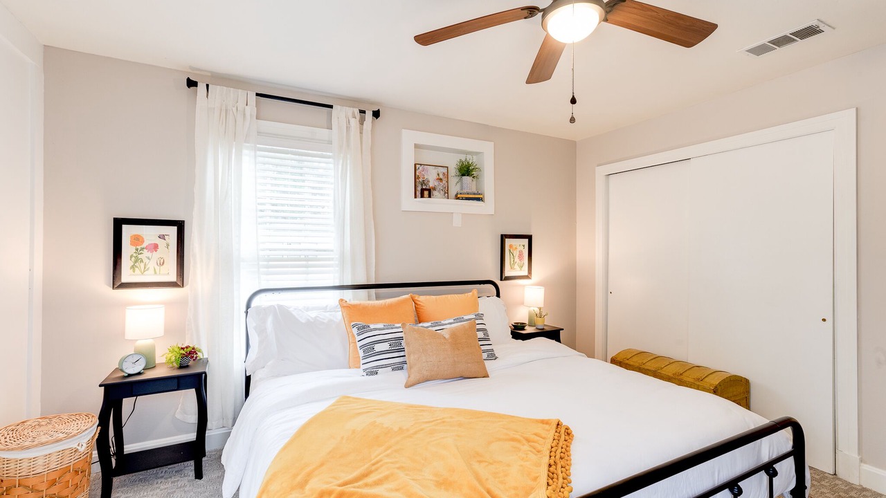 Photo of Bedroom in Laurel