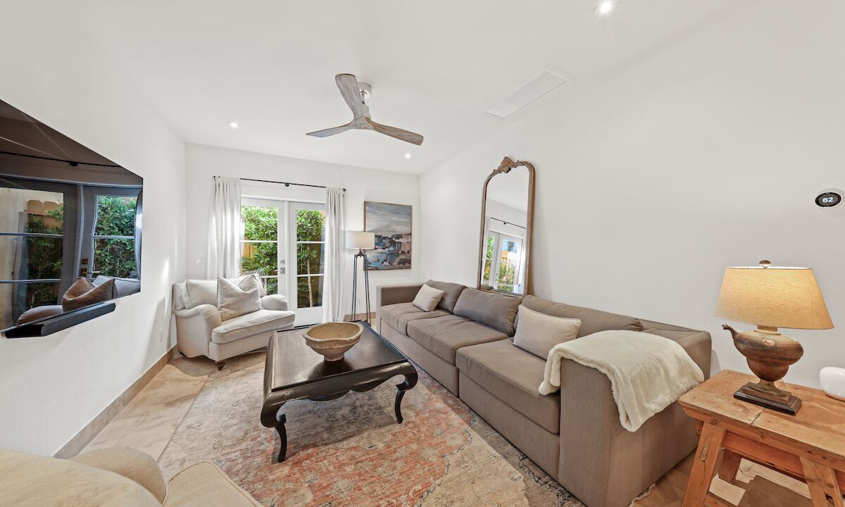 Photo of Livingroom in Coronado