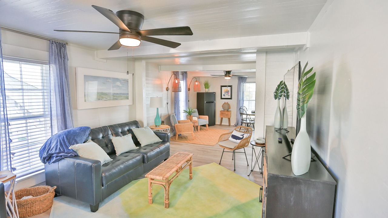 Photo of Livingroom in Swansboro