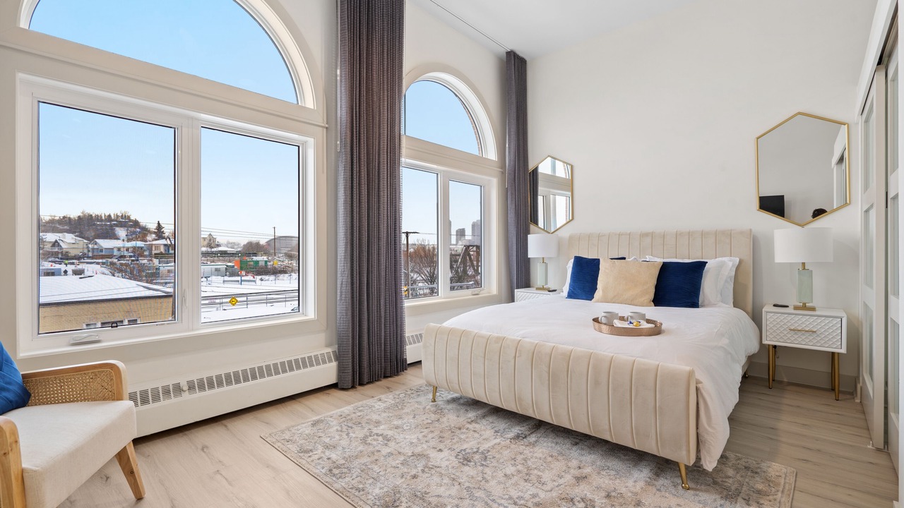 Photo of Bedroom in Inglewood