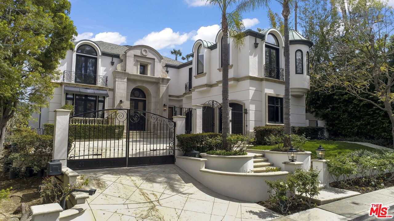 Photo of Outdoor in Sherman Oaks