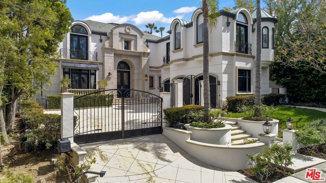 Photo of Outdoor in Sherman Oaks