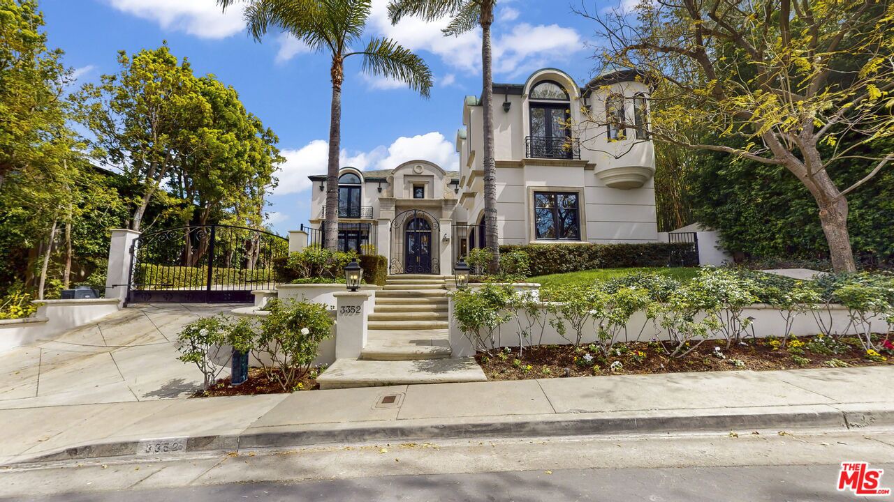 Photo of Outdoor in Sherman Oaks
