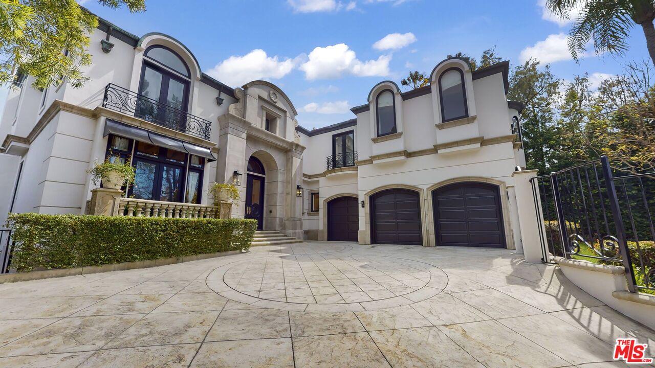 Photo of Outdoor in Sherman Oaks