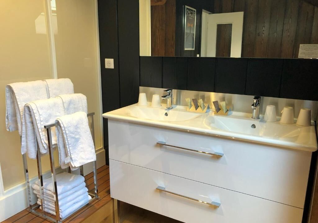 Photo of Bathroom in Fecamp