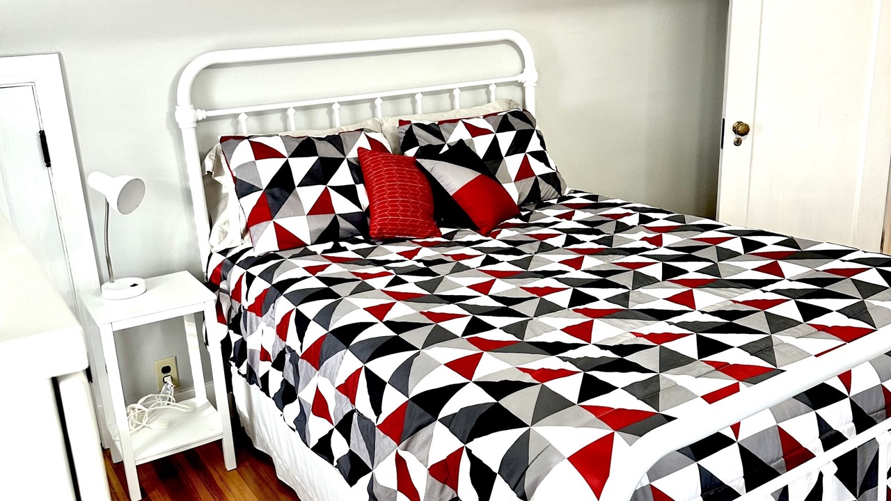 Photo of Bedroom in Midtown