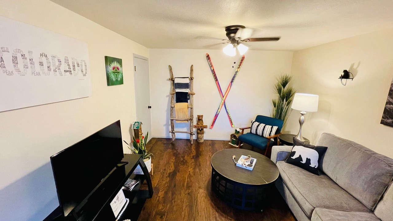 Photo of Livingroom in Doubleheader