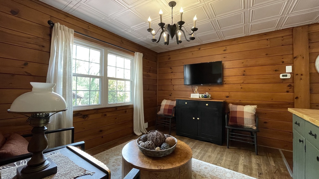 Photo of Livingroom in Waynesville