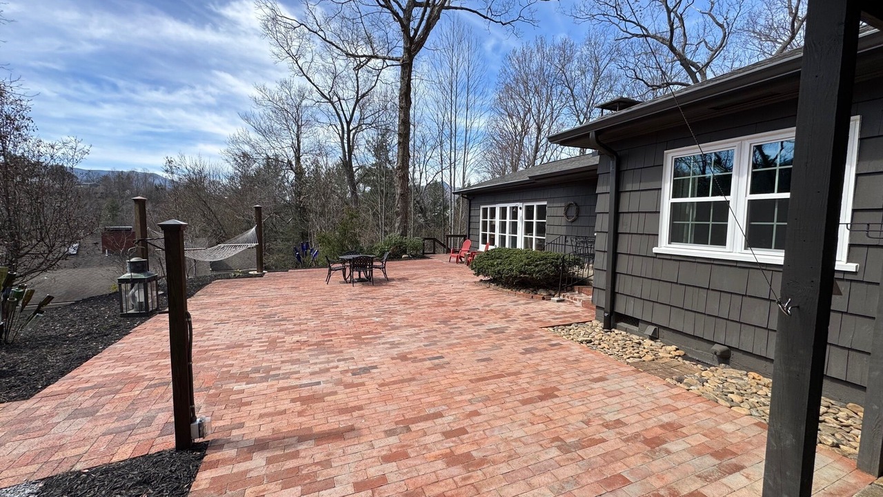 Photo of Patio Balcony in Waynesville