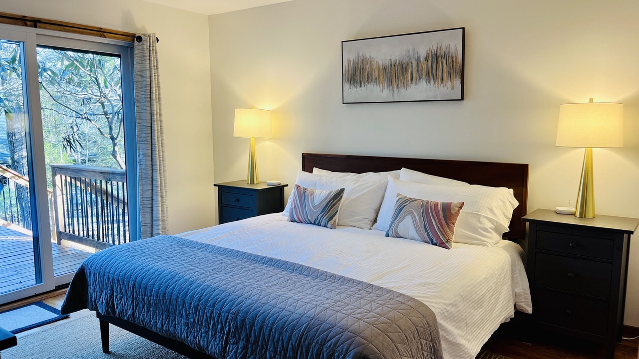 Photo of Bedroom in Wintergreen