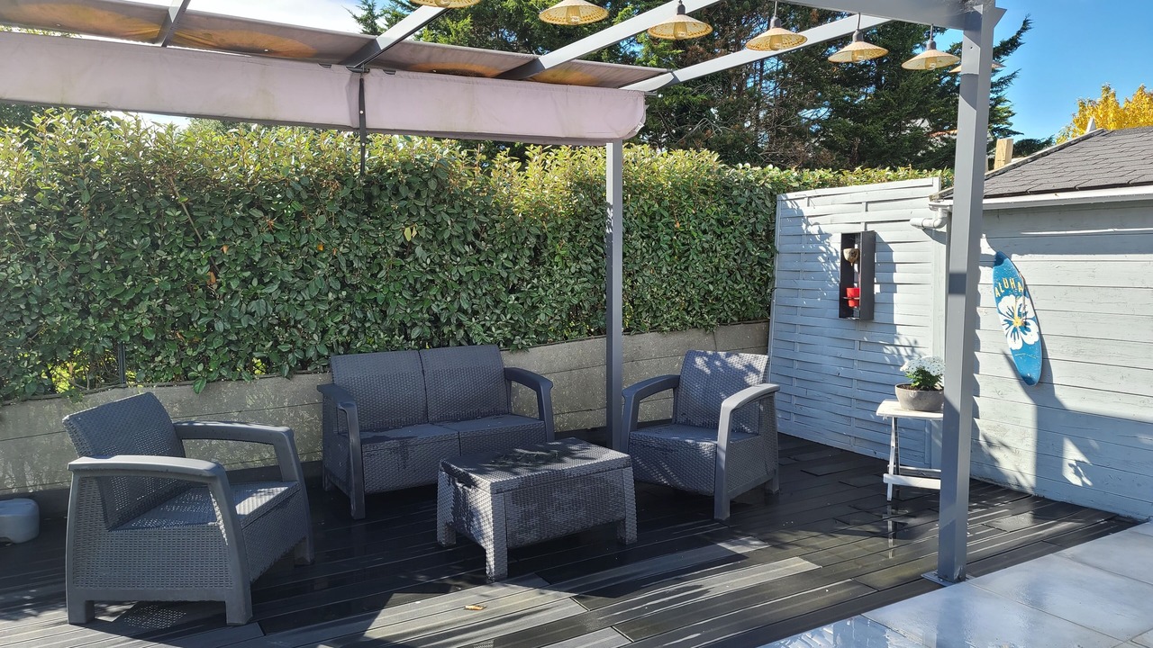 Photo of Patio Balcony in Saint-Coulomb