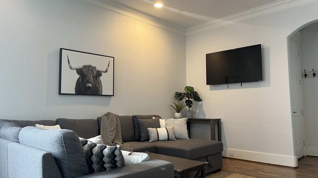 Photo of Livingroom in Greater Heights