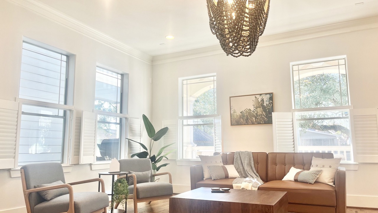 Photo of Livingroom in Greater Heights