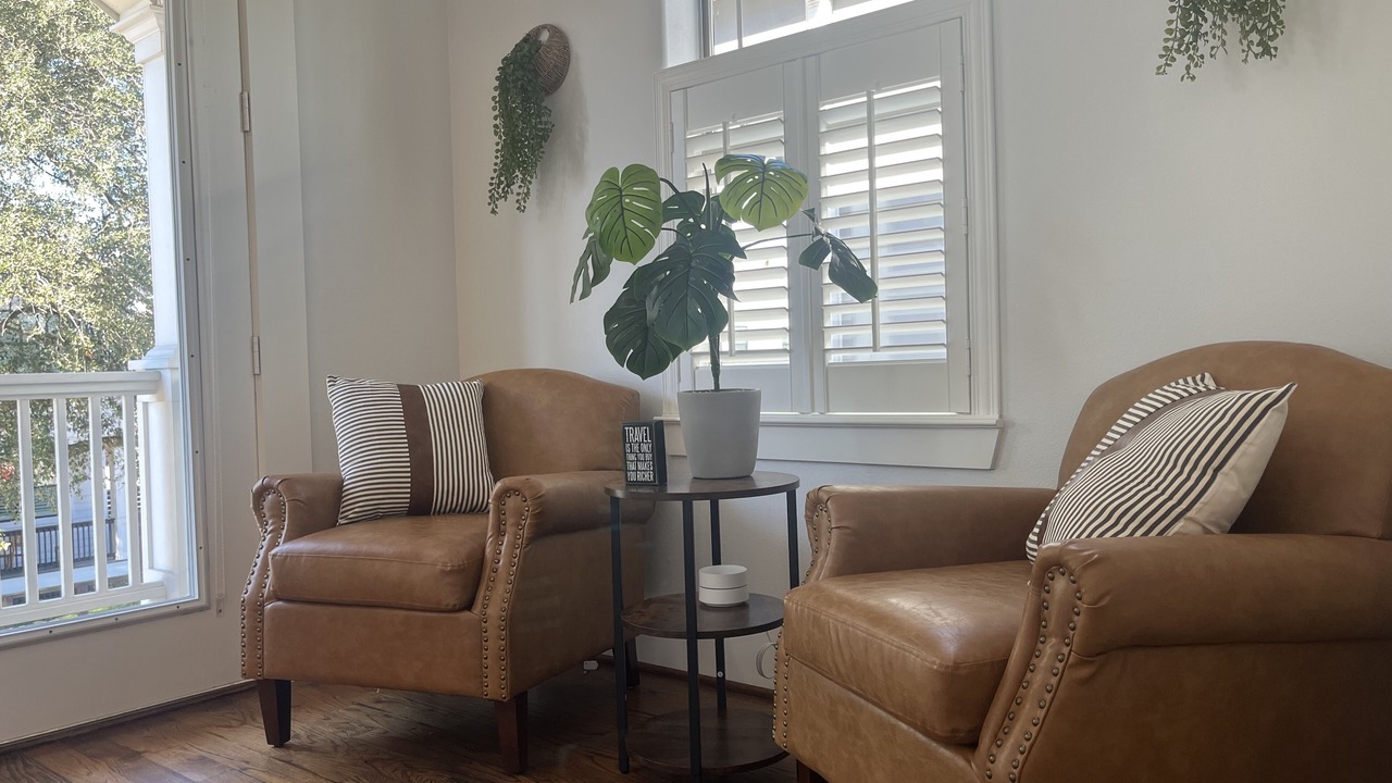 Photo of Livingroom in Greater Heights