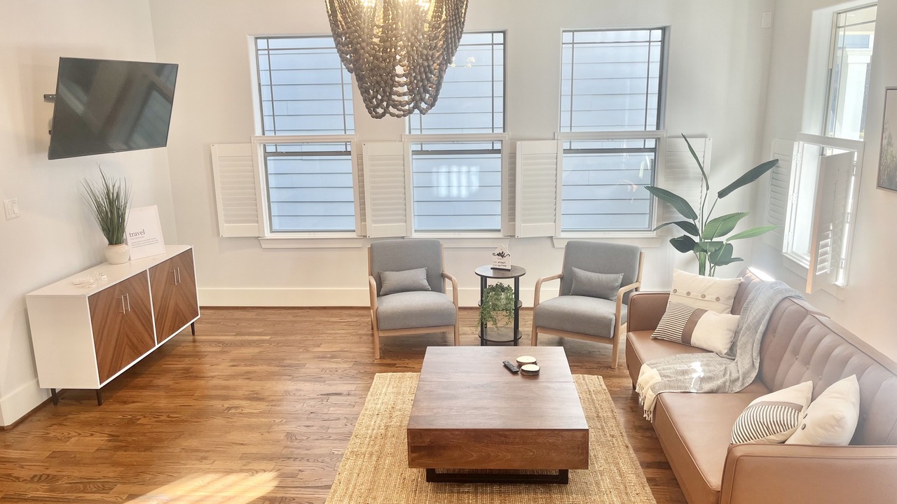 Photo of Livingroom in Greater Heights