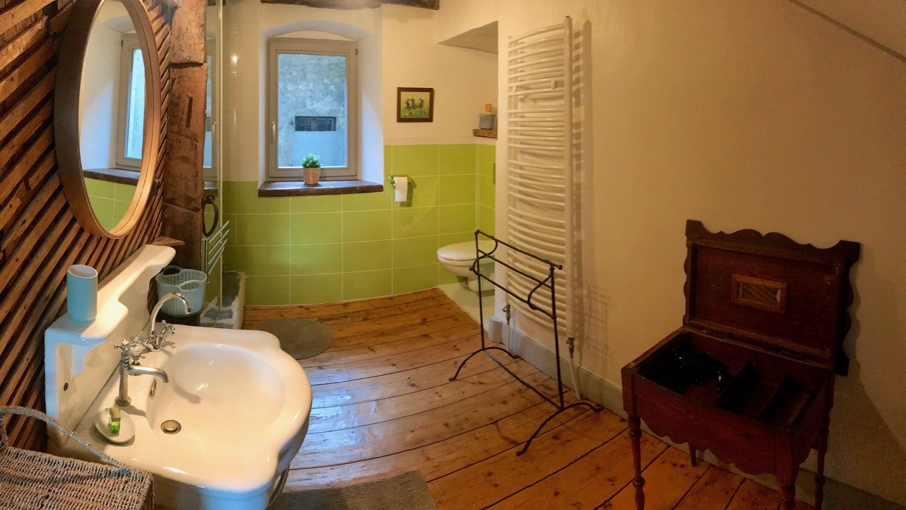 Photo of Bathroom in Brison-Saint-Innocent