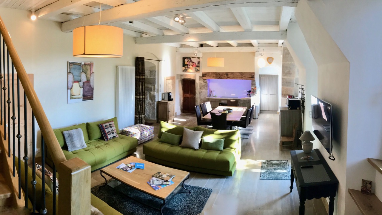 Photo of Livingroom in Brison-Saint-Innocent