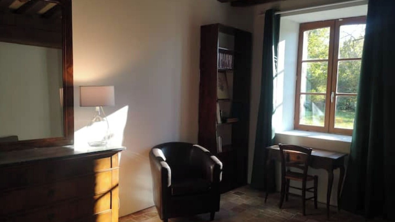 Photo of Livingroom in Saint-Martin-des-Pezerits
