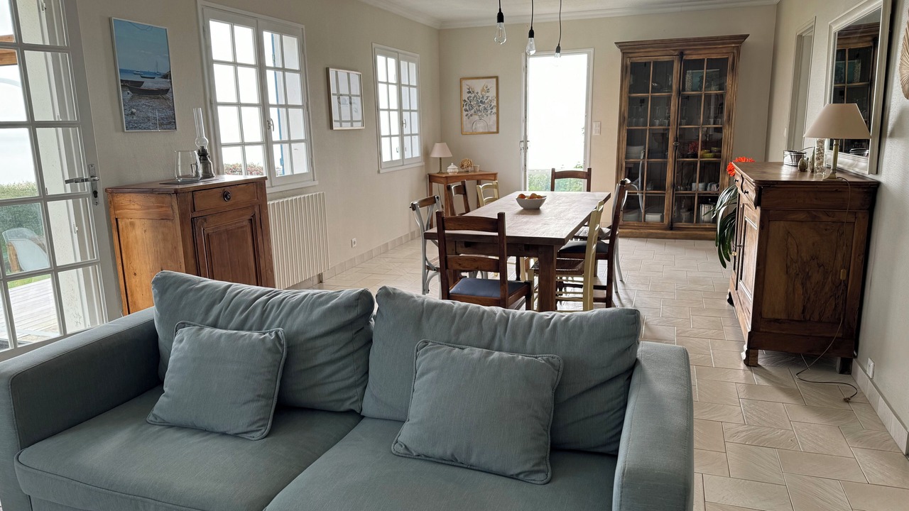 Photo of Livingroom in Saint-Meloir-des-Ondes
