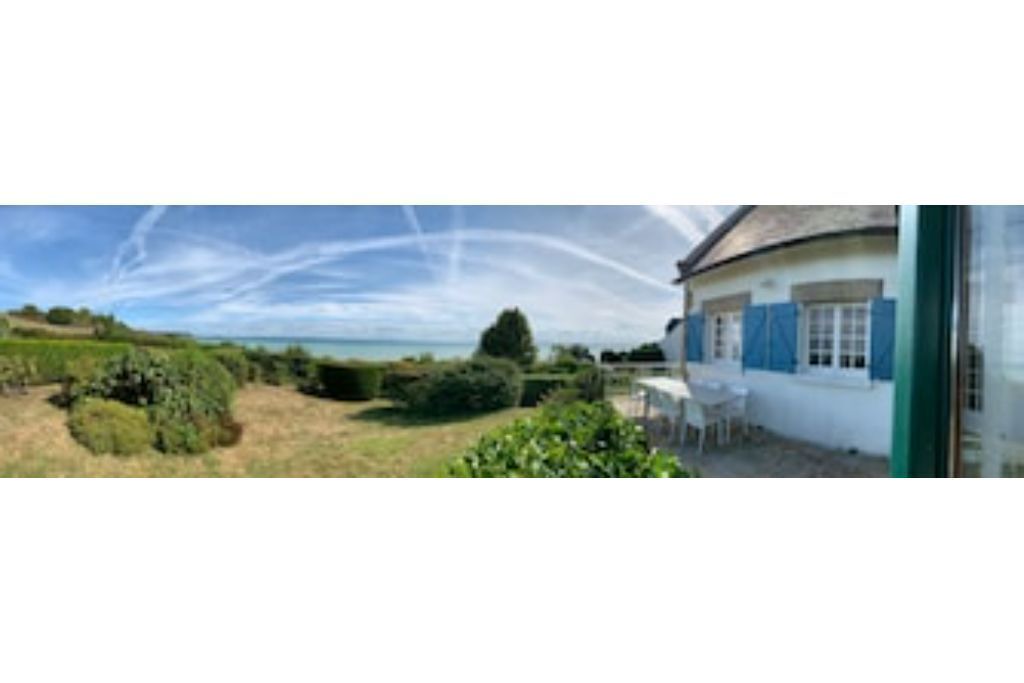 Photo of Patio Balcony in Saint-Meloir-des-Ondes