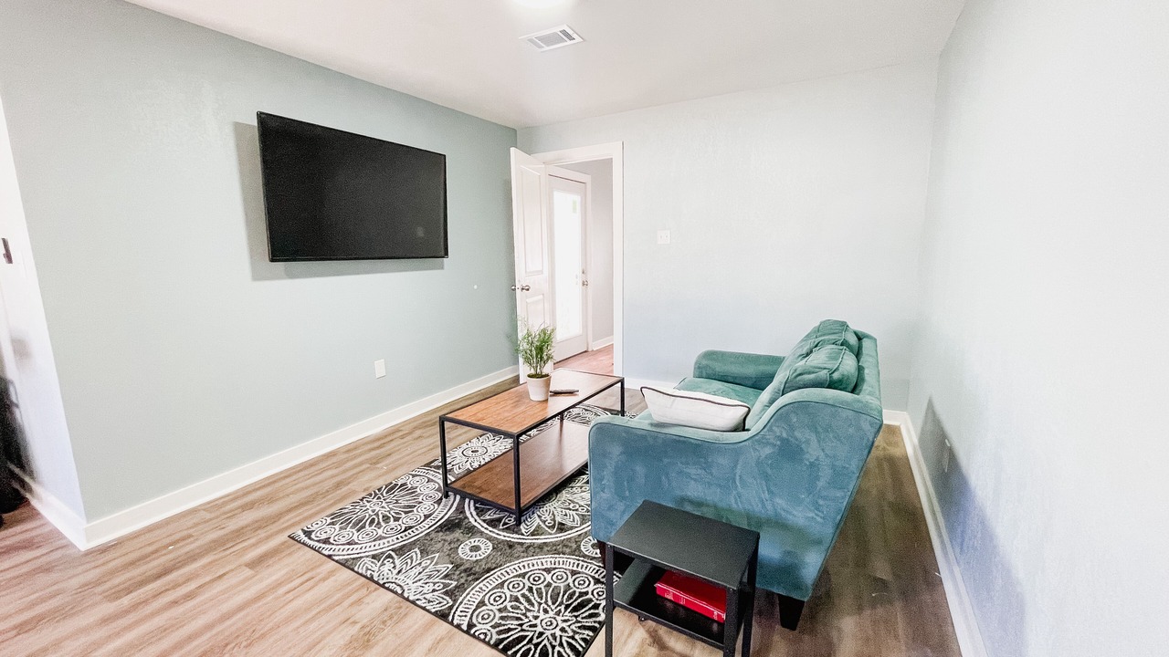 Photo of Livingroom in Jacksonville