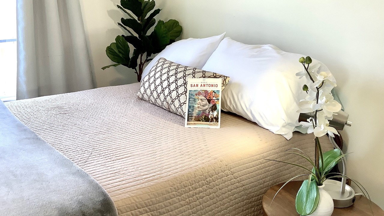 Photo of Bedroom in Woodlawn Lake
