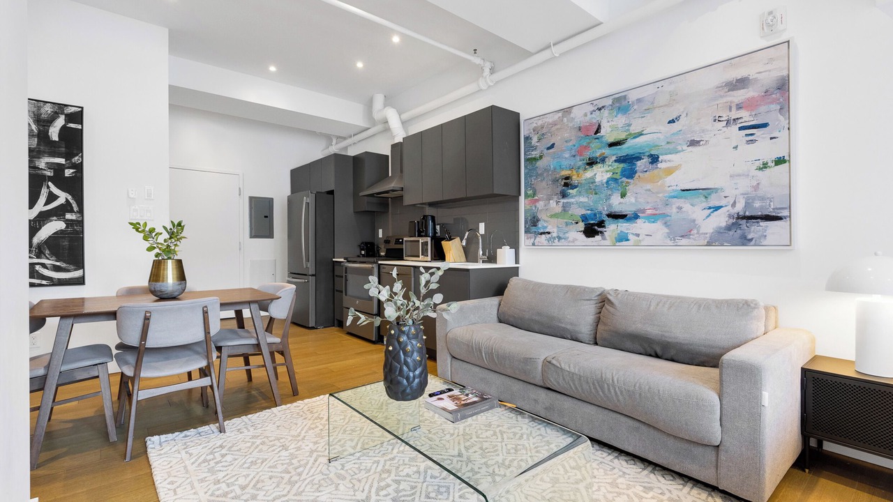 Photo of Livingroom in Chinatown