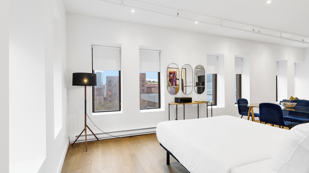 Photo of Bedroom in Chinatown