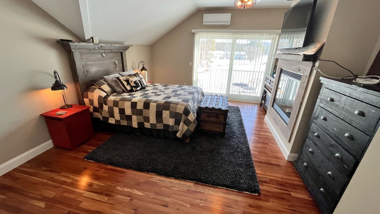 Photo of Bedroom in Silver Lake