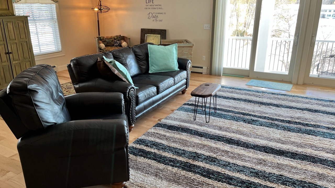 Photo of Livingroom in Silver Lake