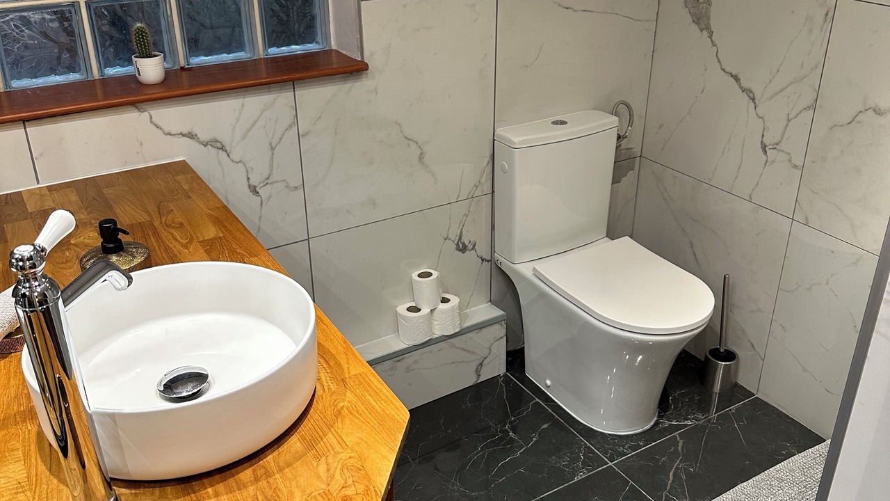 Photo of Bathroom in Centre