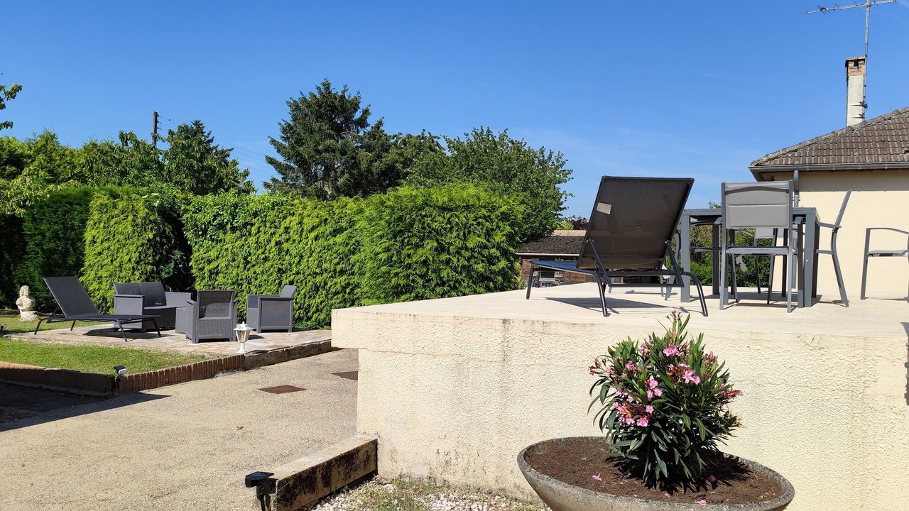 Photo of Patio Balcony in Oysonville