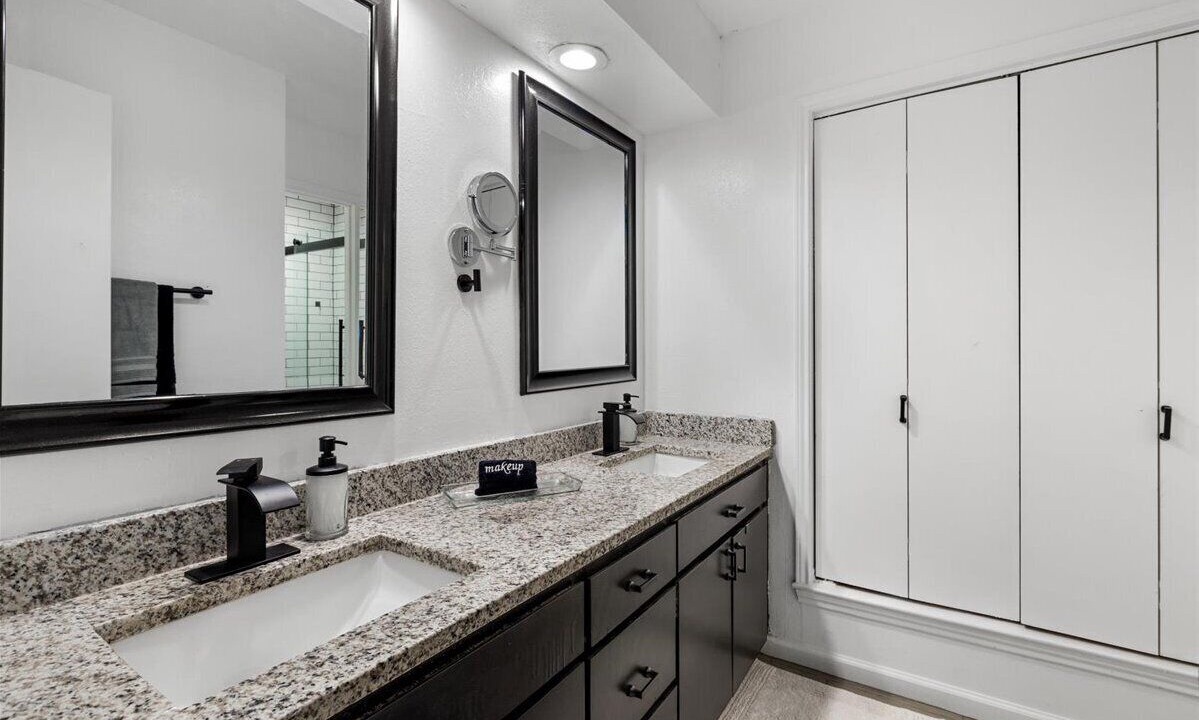 Photo of Bathroom in West Arlington