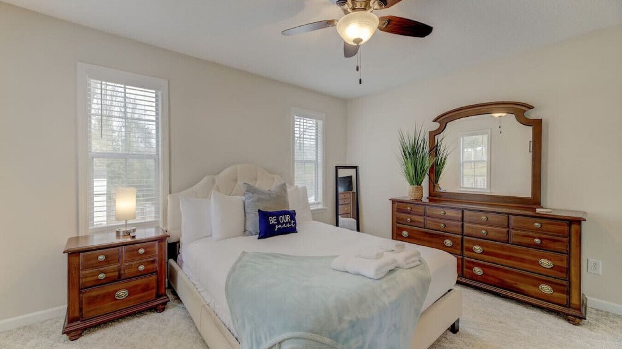 Photo of Bedroom in Lexington