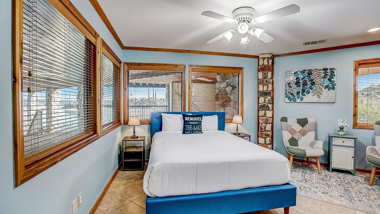 Photo of Bedroom in Spicewood