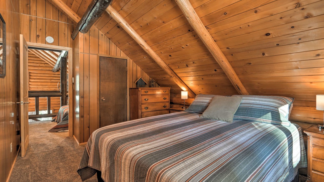 Photo of Bedroom in Cascade