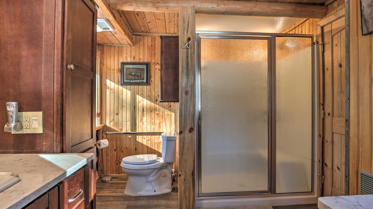 Photo of Bathroom in Cascade