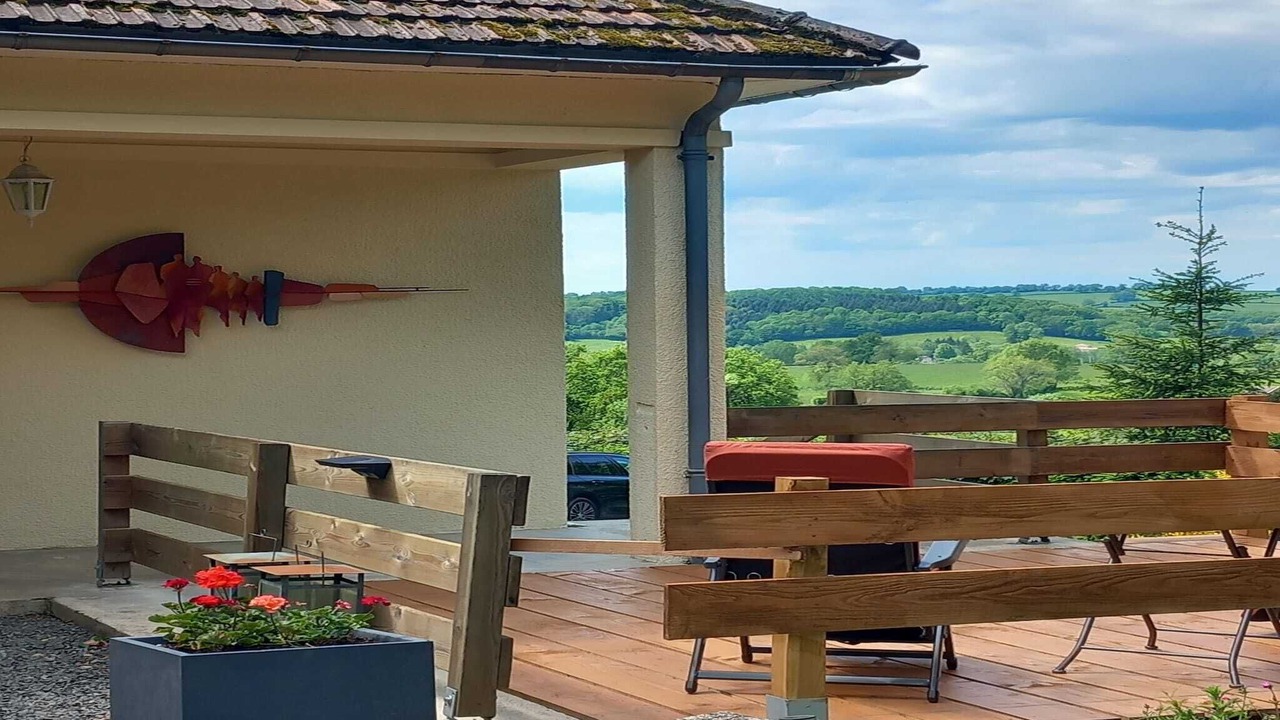 Photo of Patio Balcony in Cuzy