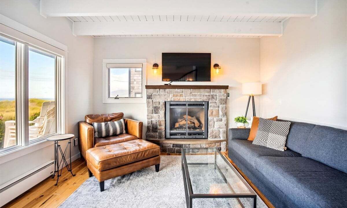 Photo of Bedroom in Downtown Cannon Beach