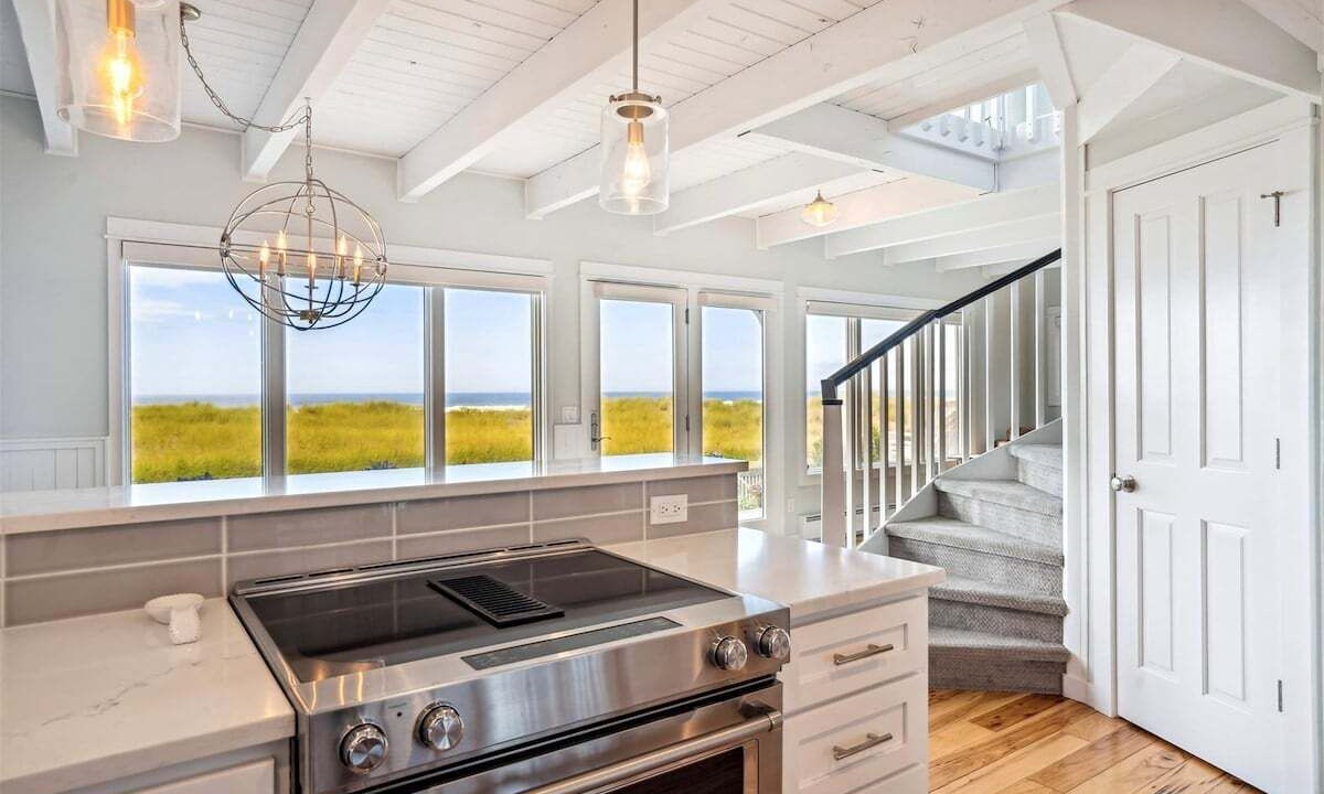 Photo of Others in Downtown Cannon Beach