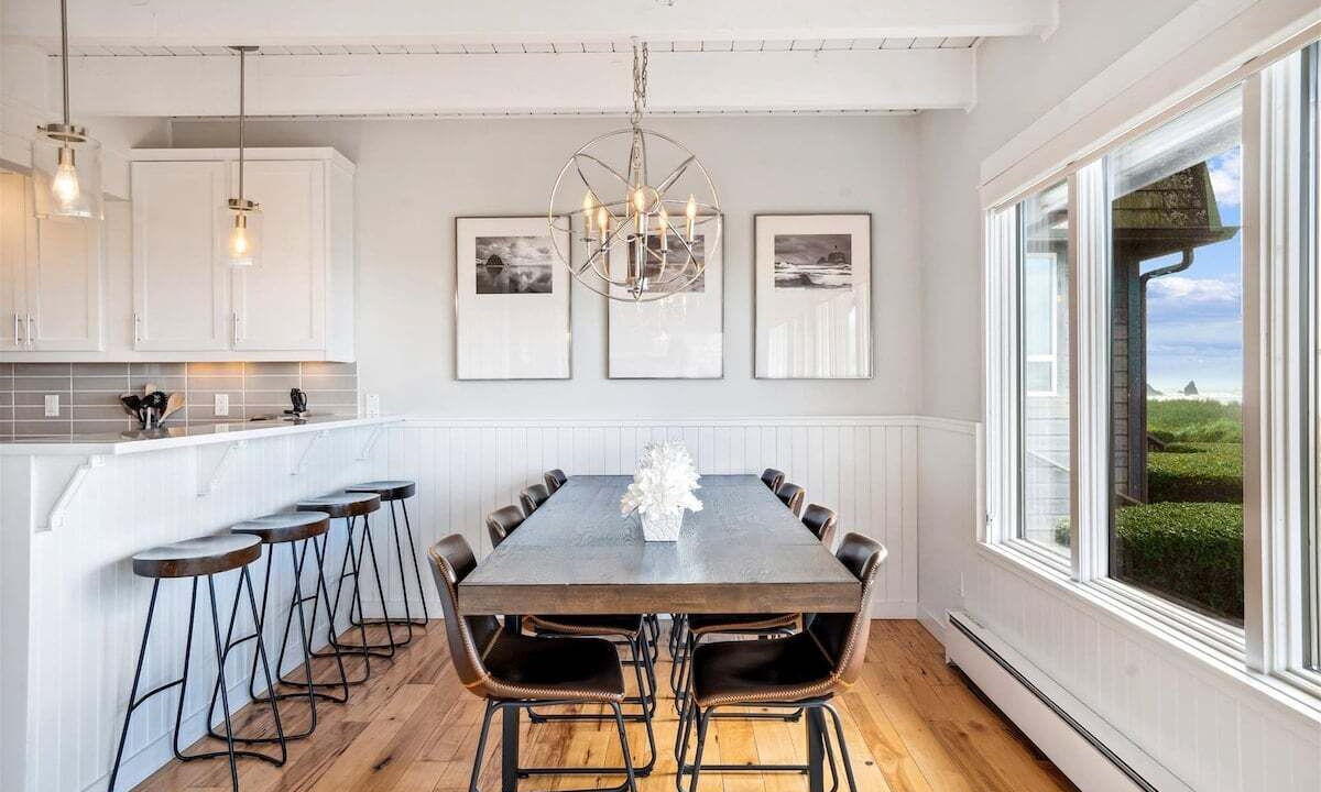 Photo of Others in Downtown Cannon Beach