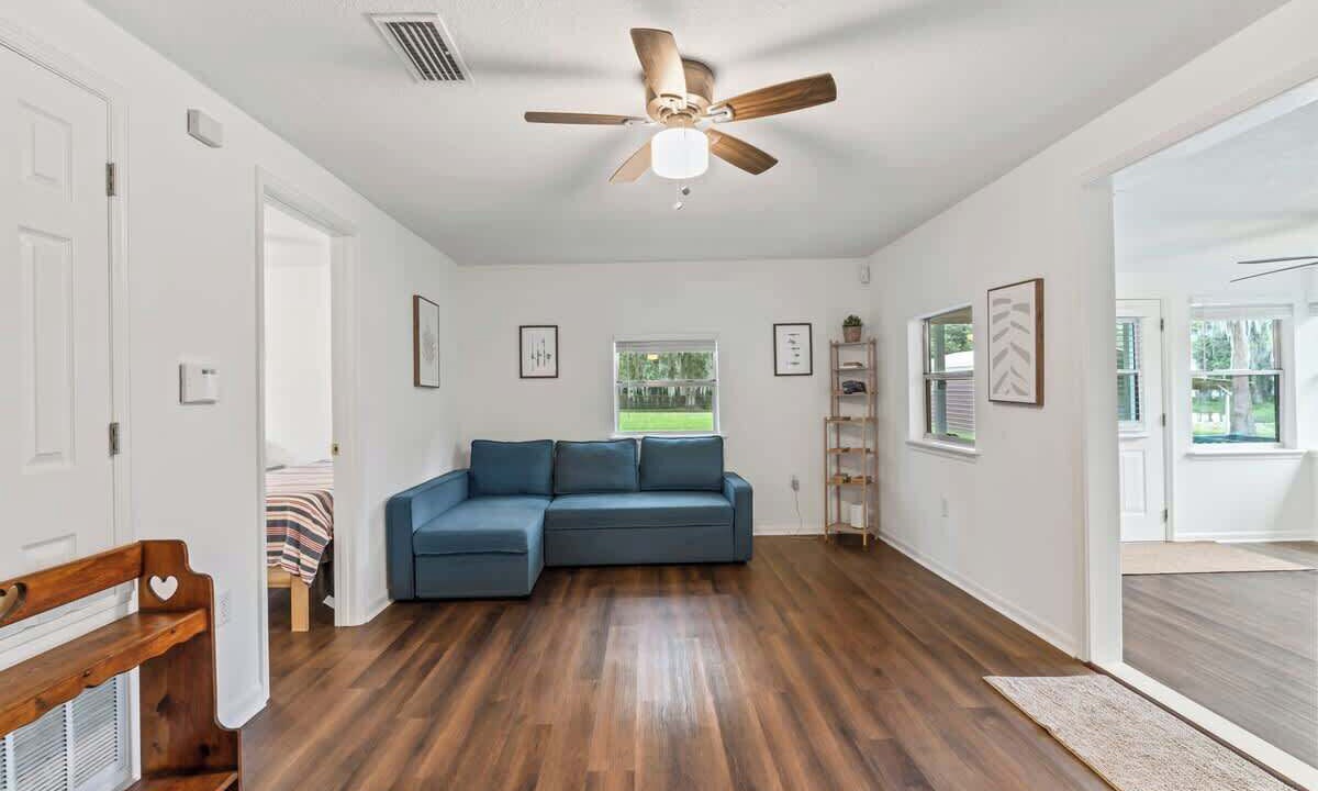 Photo of Livingroom in Melrose