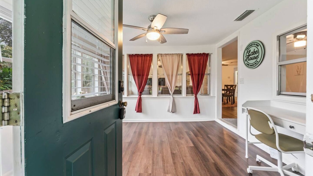 Photo of Others in Melrose