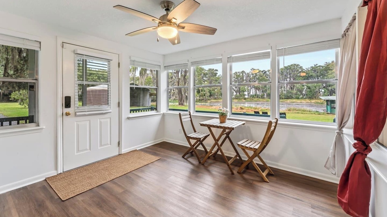 Photo of Others in Melrose