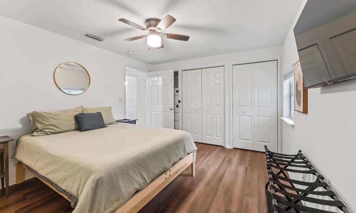 Photo of Bedroom in Melrose