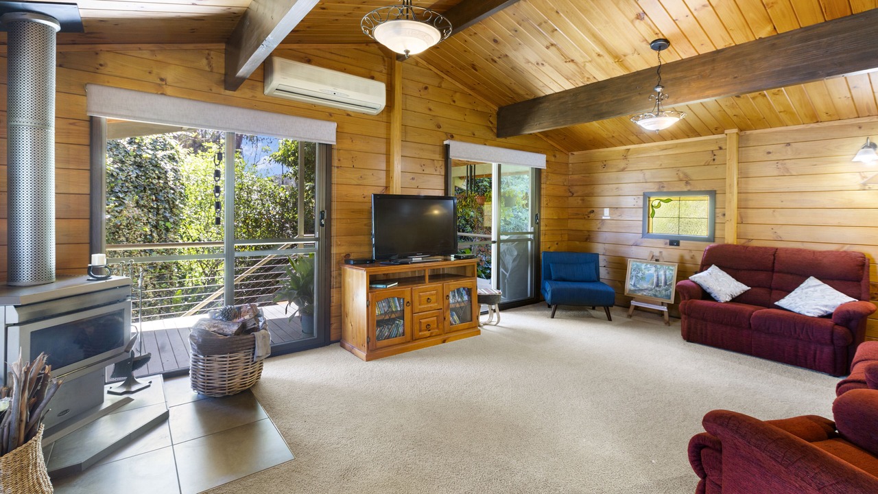 Photo of Livingroom in Jamieson