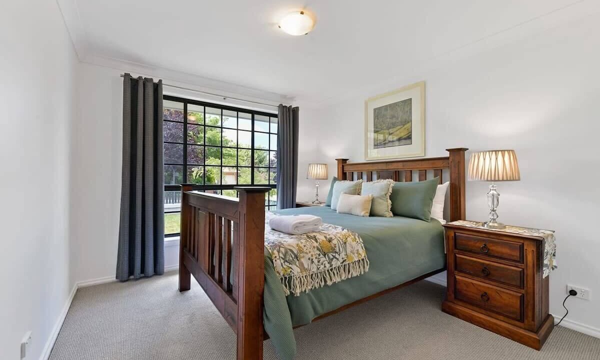 Photo of Bedroom in Bletchington